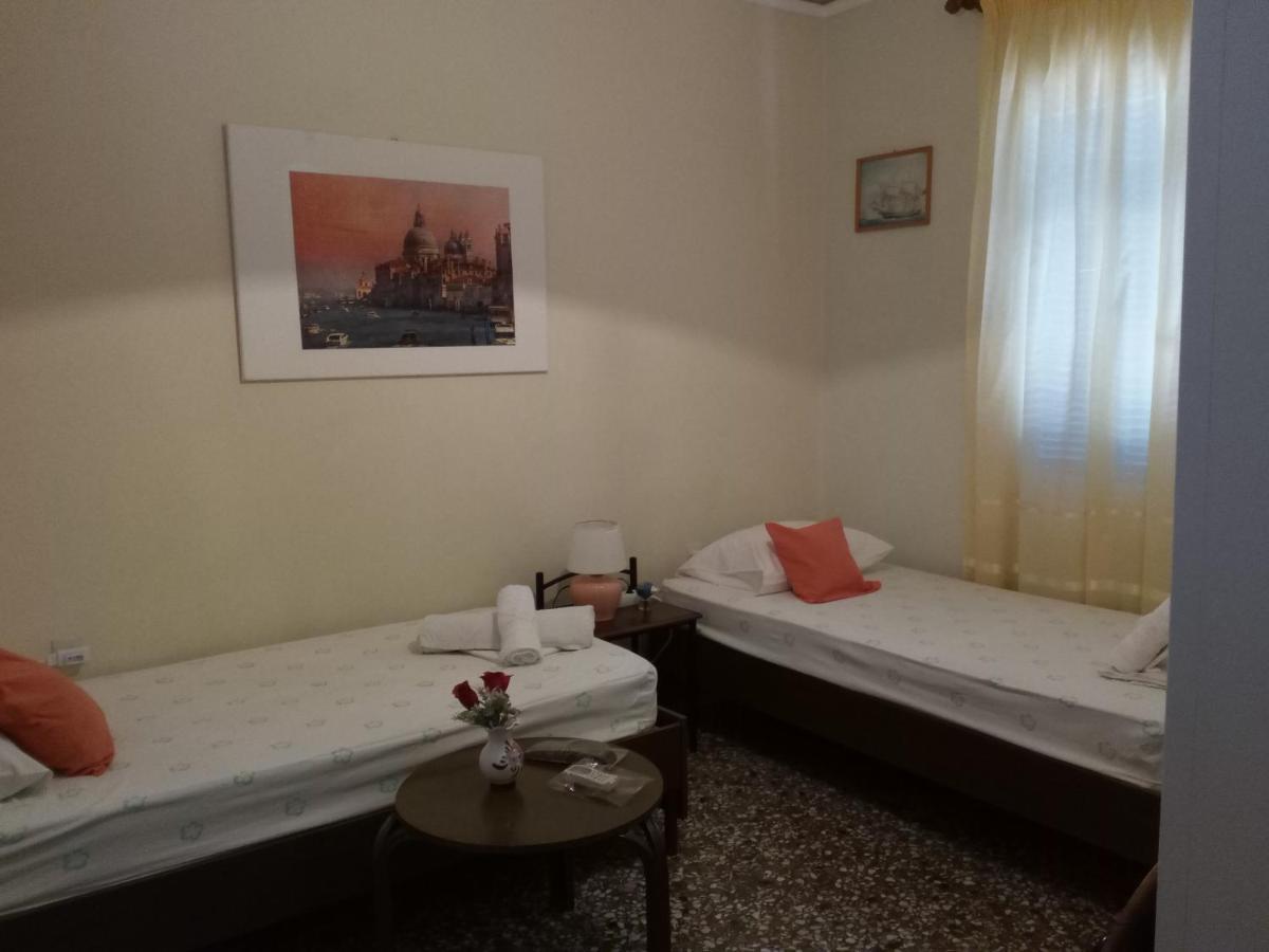 Kini Agnes Rooms מראה חיצוני תמונה